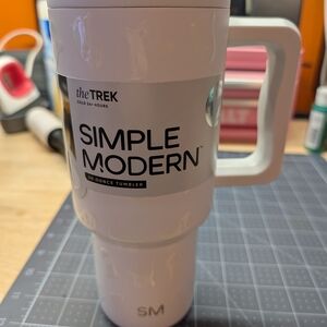 Simple Modern White Tumbler with Handle